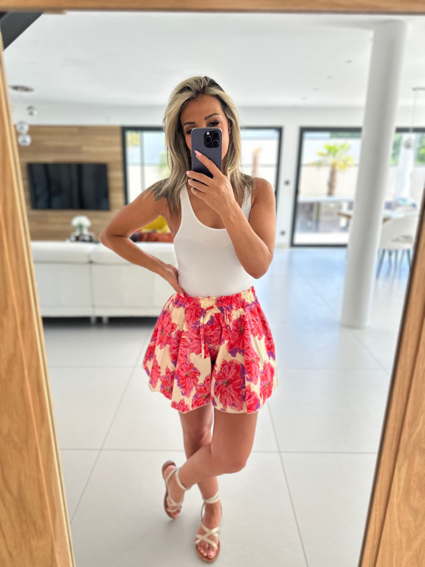 Short Lana